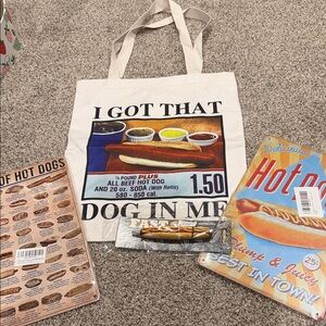 New Hot Dog Themed Gift Set with 2 tin signs and a pen! 🌭 🌭🌭🌭🌭